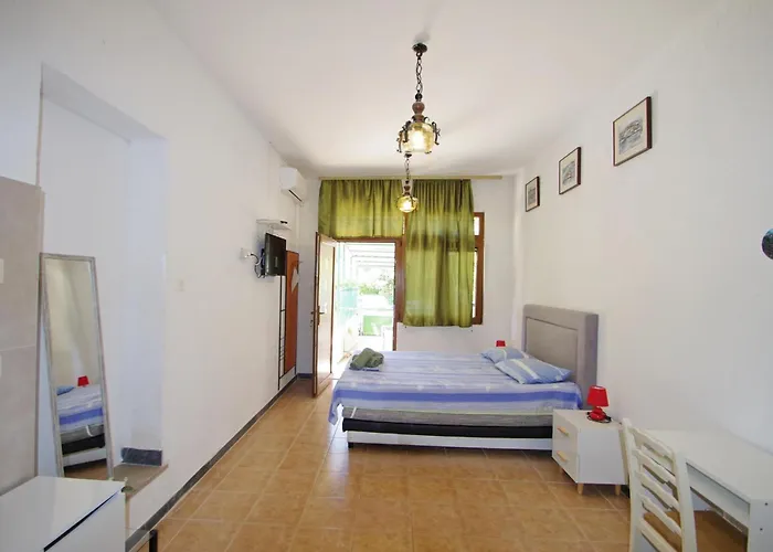 Gortanova Uvala * Pola